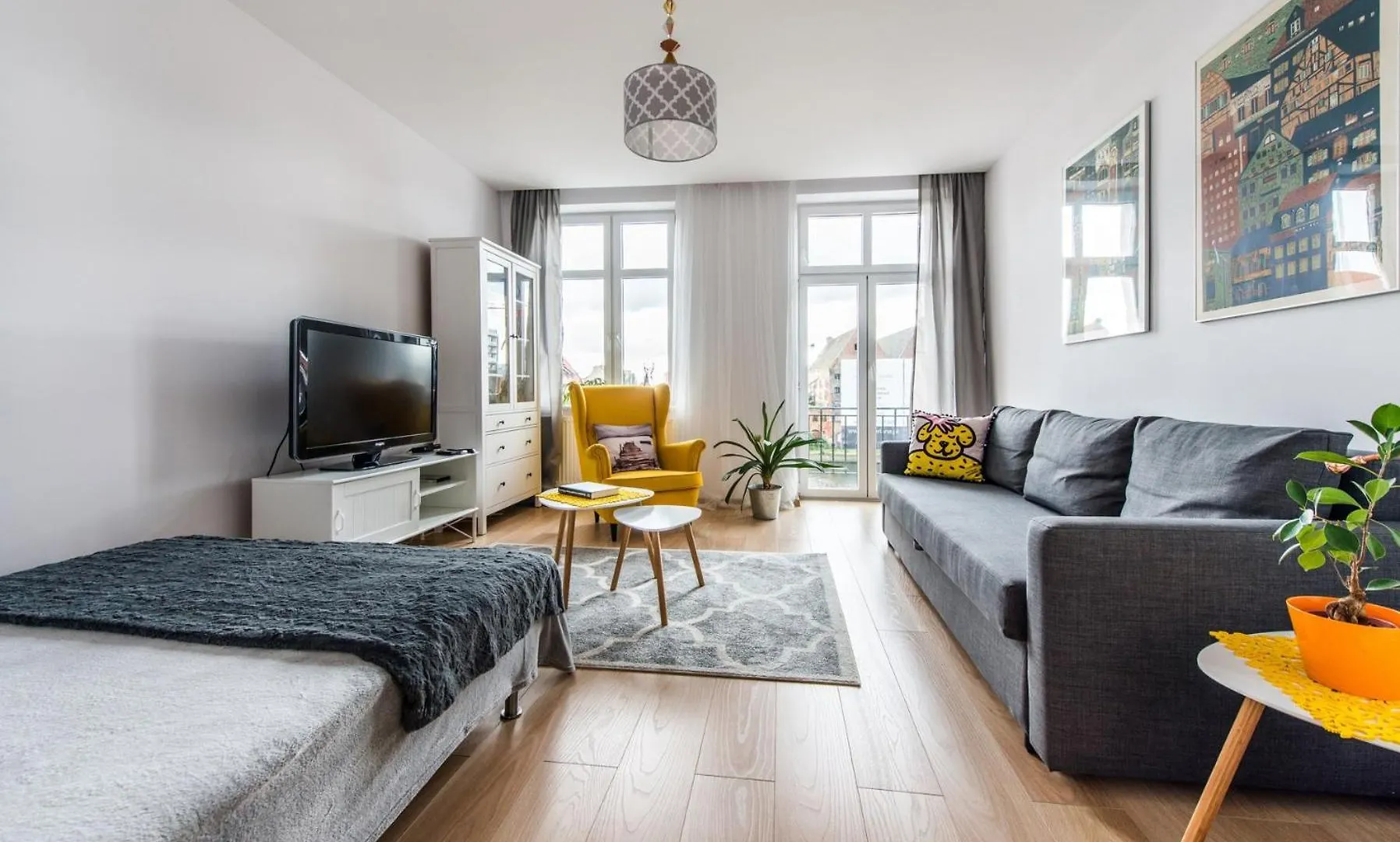 Apartment Lts Rent Comfortable River View & Art, Four Rooms Gdansk