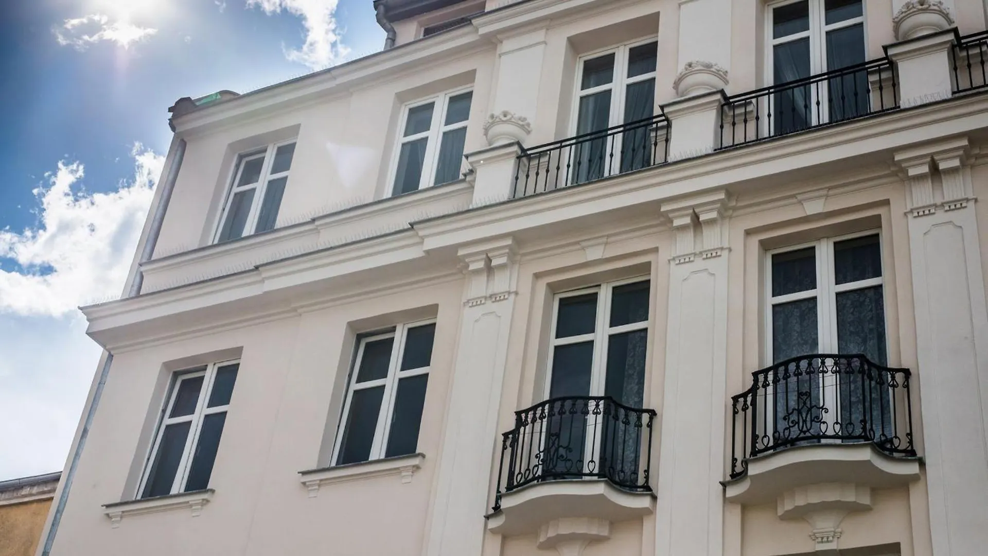 Lts Rent Comfortable River View & Art, Four Rooms Гданьск Польша