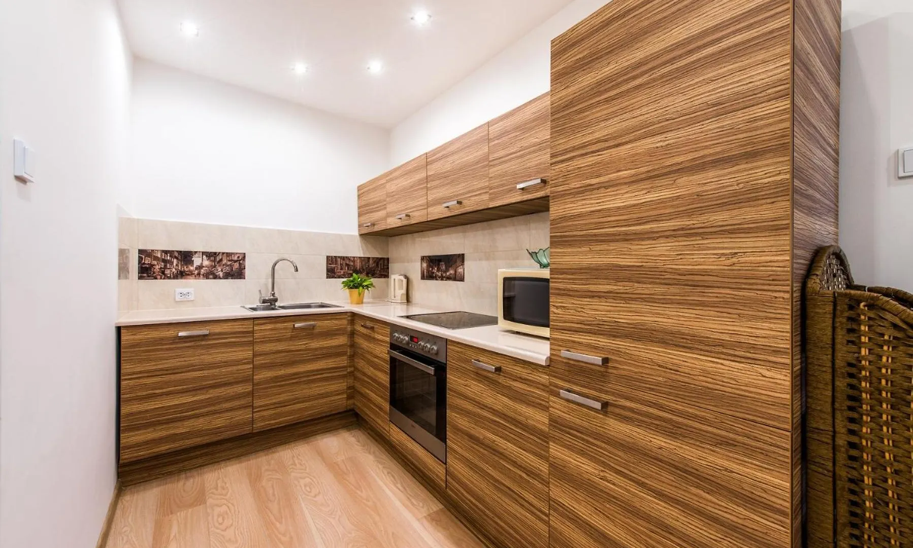 Lts Rent Comfortable River View & Art, Four Rooms Gdansk Poland