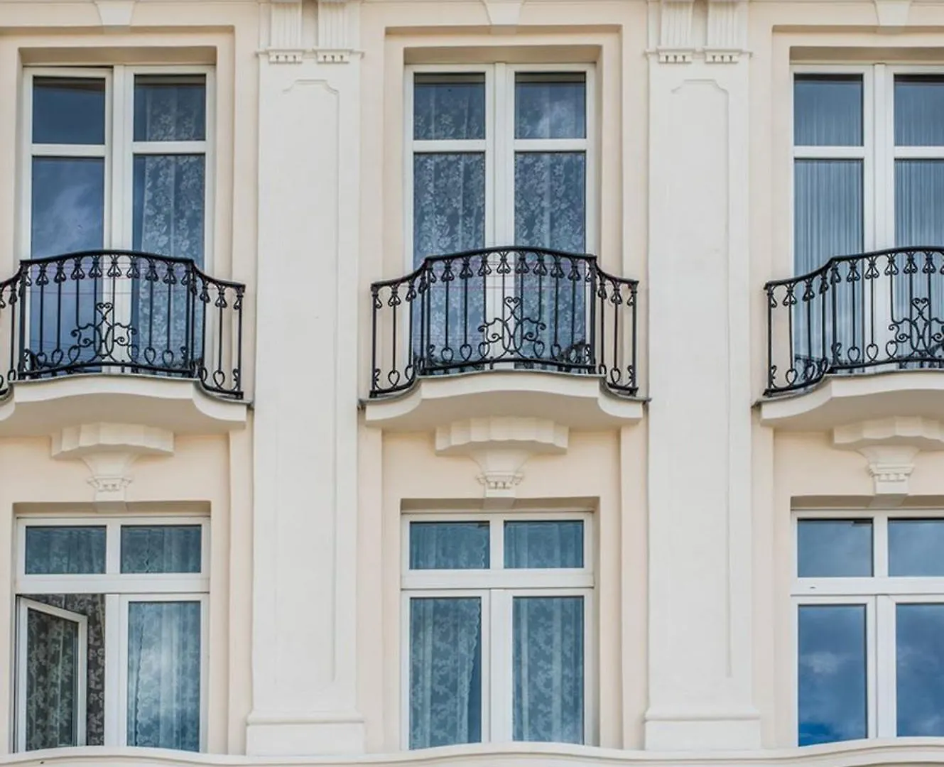 Apartment Lts Rent Comfortable River View & Art, Four Rooms Gdansk